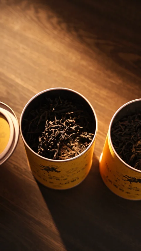 Mulan film: Keeping Tea